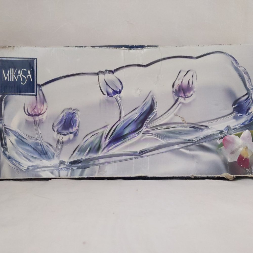 Mikasa Spring Debut Tulip Canape 14.75" Glass Tray